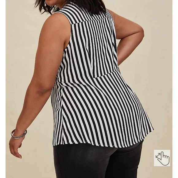 ❌SOLD❌TORRID PEPLUM GEORGETTE BUTTON-FRONT TIE-FRONT BLOUSE - Picture 3 of 9